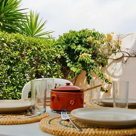 Lovelystay - Alto Dos Calicos 2br House With Garden Albufeira